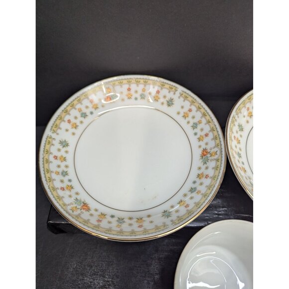 Garden Bouquet Fine China 4978 Replacement Pieces 1 Flat Cup and 2 Berry Bowls - Picture 2 of 7